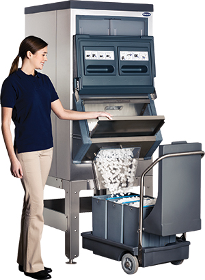 IceDevIce dispensing ice into SmartCART